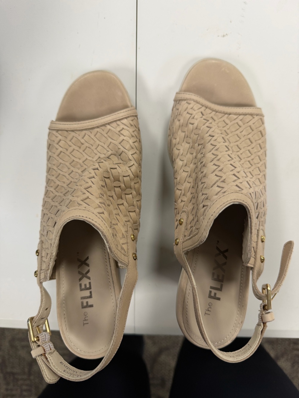 THE FLEXX Woven Beige Peep-Toe Slingback Heels size 8.5